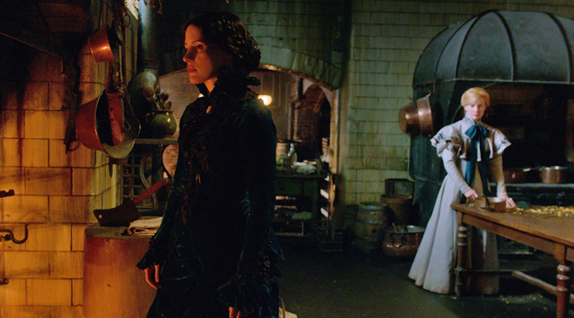 Crimson-Peak-2, Copyright Universal Pictures International