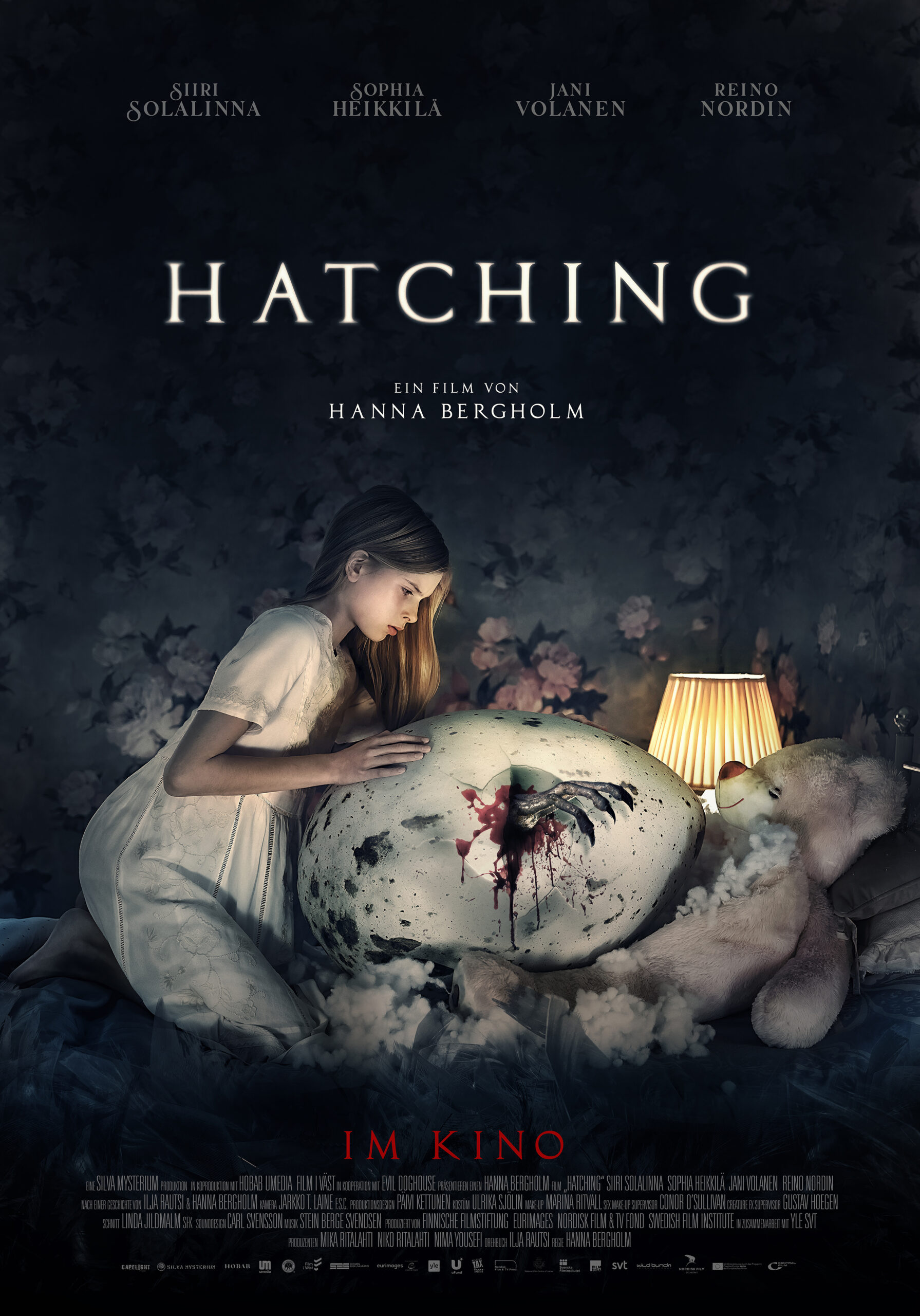 Hatching - Copyright CAPELIGHT - CENTRAL