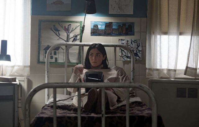 Orphan 2 c - Copyright PARAMOUNT PICTURES
