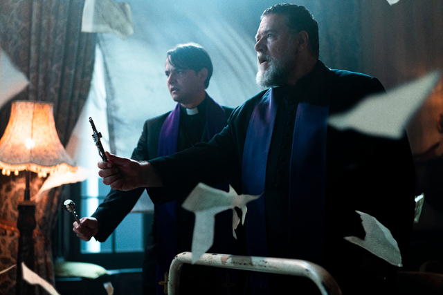Popes Exorcist 2 - Copyright SONY PICTURES