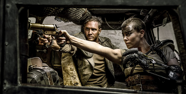 Tom Hardy Charlize 2, Copyright WARNER BROS.